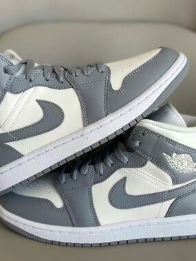 Jordan Low Top Sneakers in Grey and White